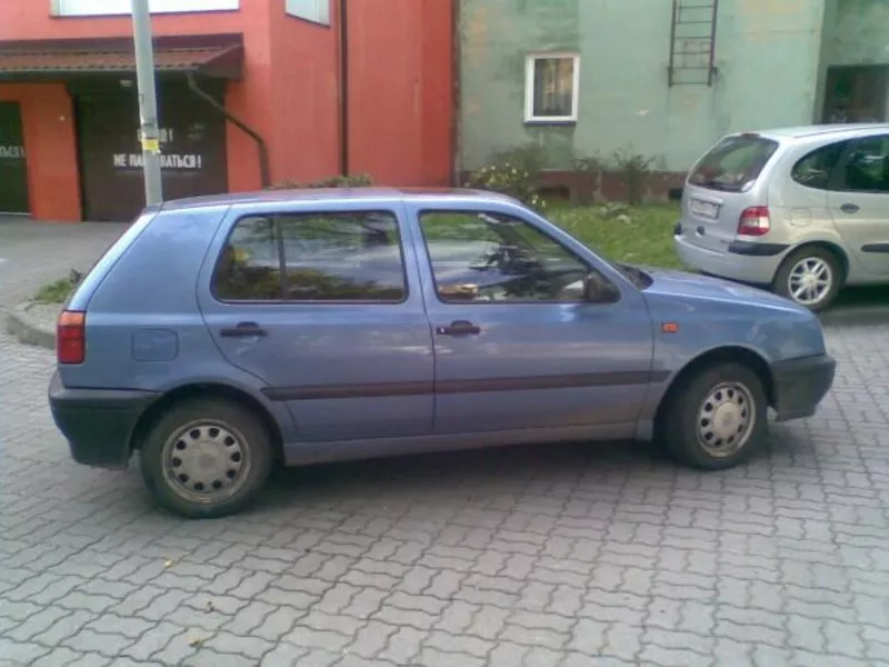 Продам автомобиль  Volkswagen Гольф 3,  1993 г.